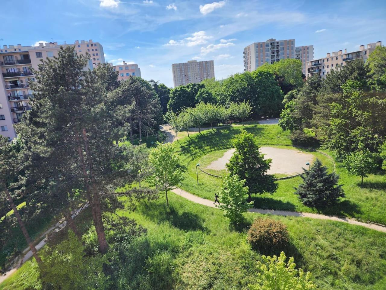 Grand Appartement 3 Chambres Disney - Paris - 82M2 Neuilly-sur-Marne Eksteriør bilde